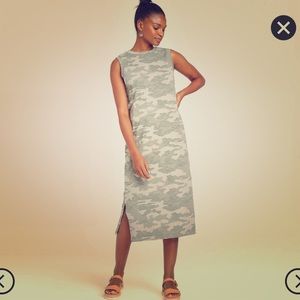 Camo sleeves shift dress